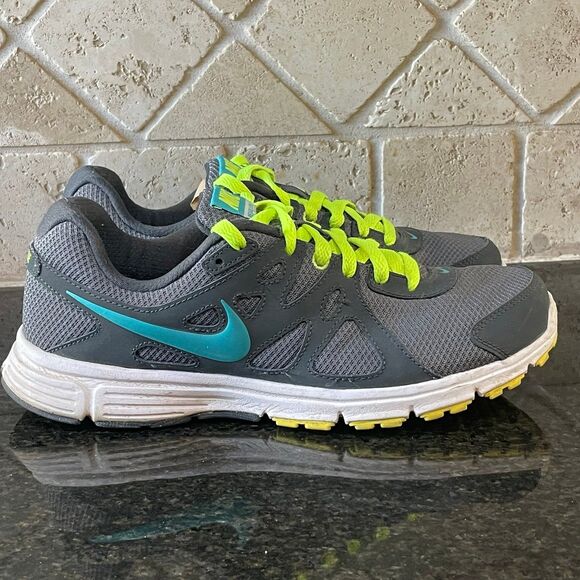 Nike Womens Revolution 2 554900-008 Gray Running Shoes Sneakers Size 10 - Picture 1 of 8